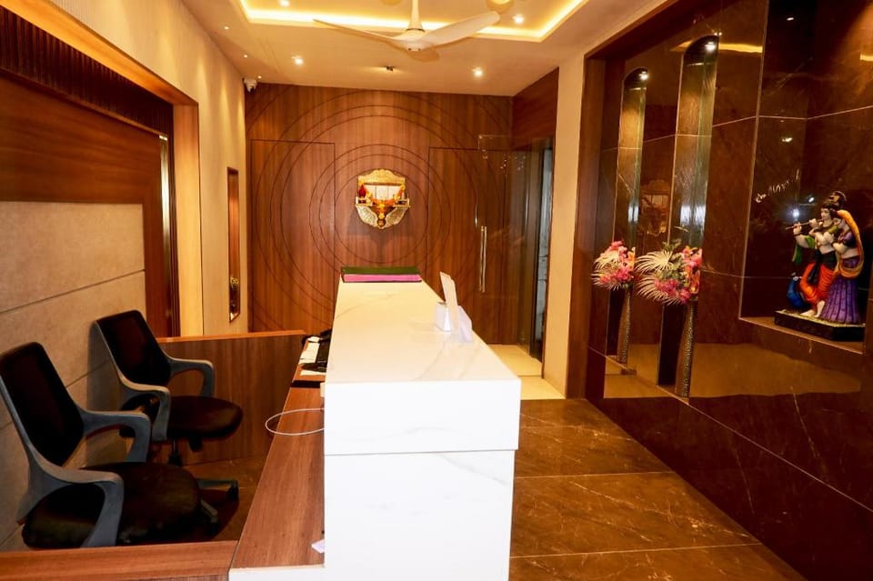 VISHRAM EXECUTIVE ROOMS Bed and Breakfast in Maharashtra