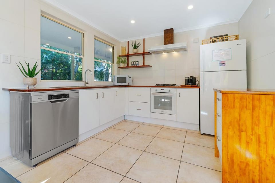 Fuller Holidays - The Rock Belongil Beach Vacation rental in Byron Bay