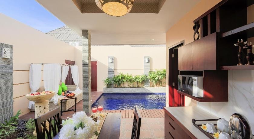 Flamingo Dewata Pool Villa Uluwatu Villa in Bali