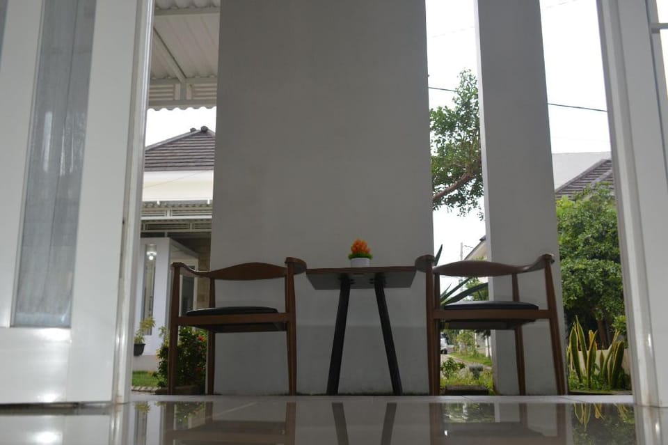 Villa Kayana Regency F-17 Villa in Batu