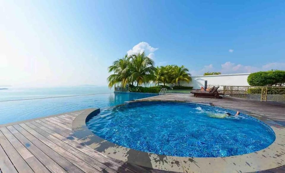 Silverscape Best Seaview Balcony 3BR 9pax A3811 Apartment in Malacca