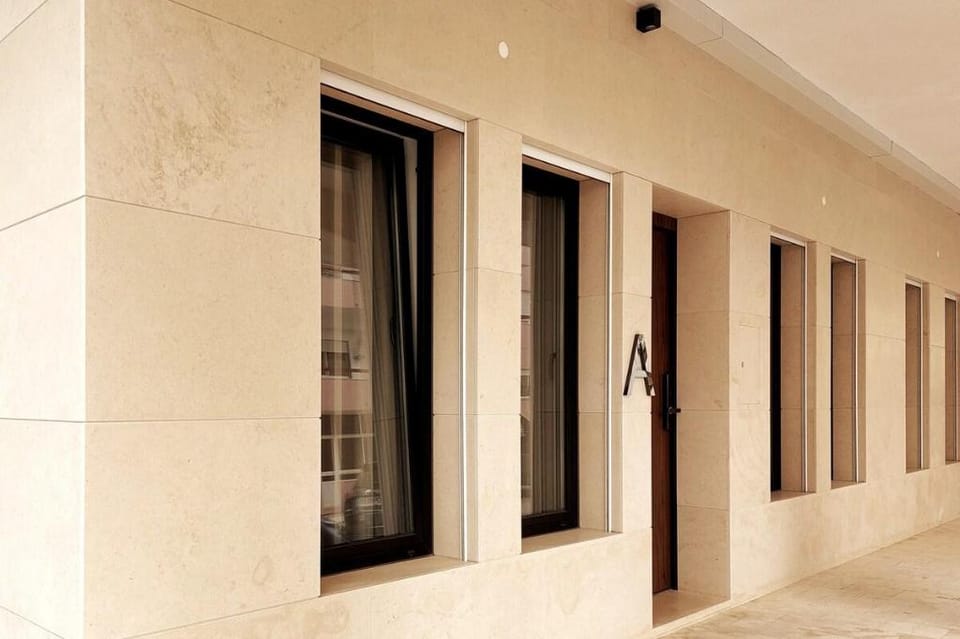 A-Renovated flat 50m from the beach of Nazaré Apartment in Nazaré