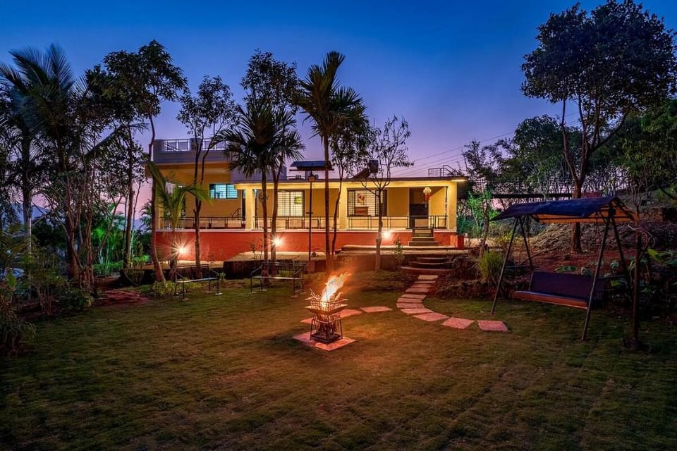 Countryside Panorama-Lakeview Home by cosmicstays Vacation rental in Maharashtra