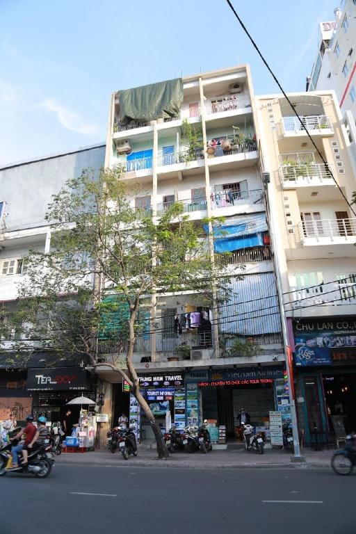 Stay&Chill | S.1: Ancient studio nearby Bui Vien Apartment in Ho Chi Minh City
