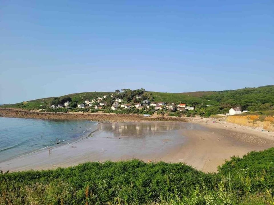Au Petit Brick - Cosy beachfront house Vacation rental in France