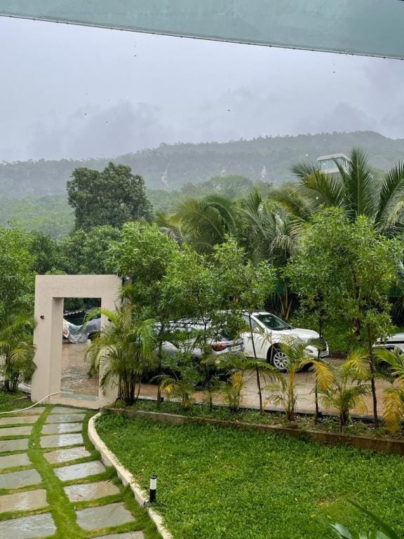 Amrapali, Mountain view 4 Bedroom villa Villa in Maharashtra