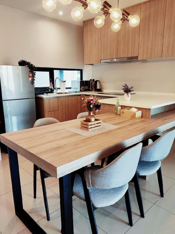 Macalister Tropicana 3BR 10pax M131 WL  Apartment in George Town