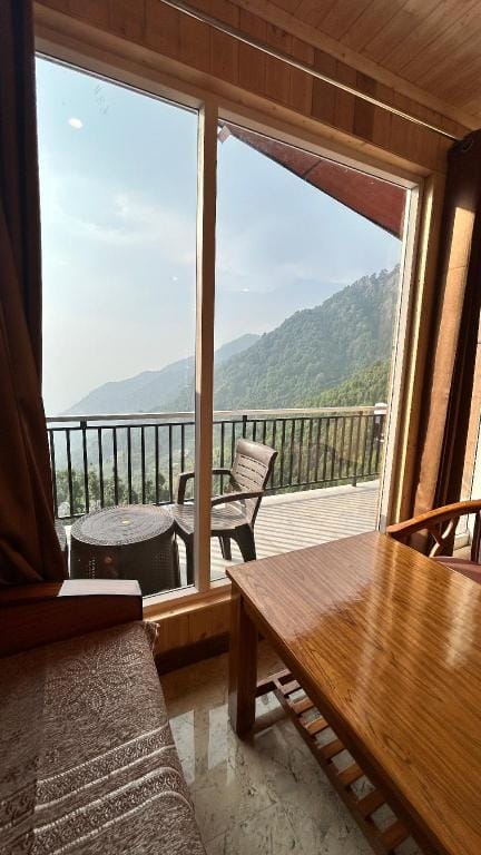 Sunrise resort Hotel in Uttarakhand