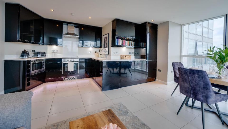INCREDIBLE BELFAST CITY VIEWS APARTMENT SLEEPS 4 Apartment in Belfast