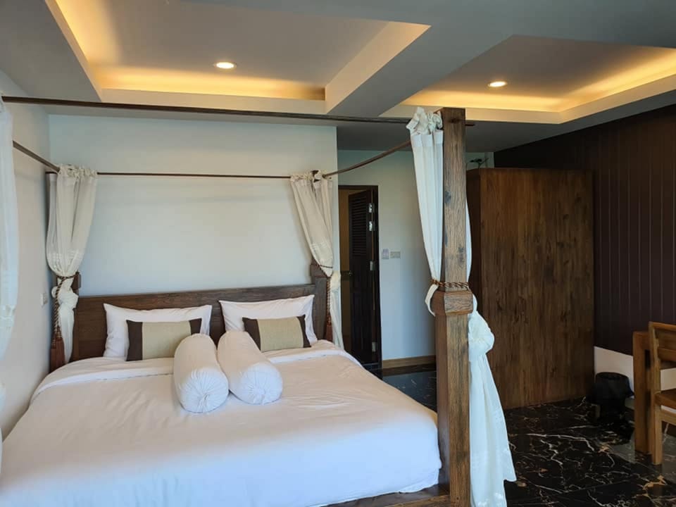 Grace Seaview Villa in Chon Buri Changwat
