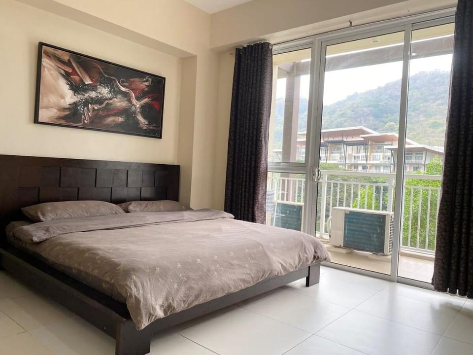 Miranda B 413-2br atPico de Loro by Raquel's Place Vacation rental in Nasugbu