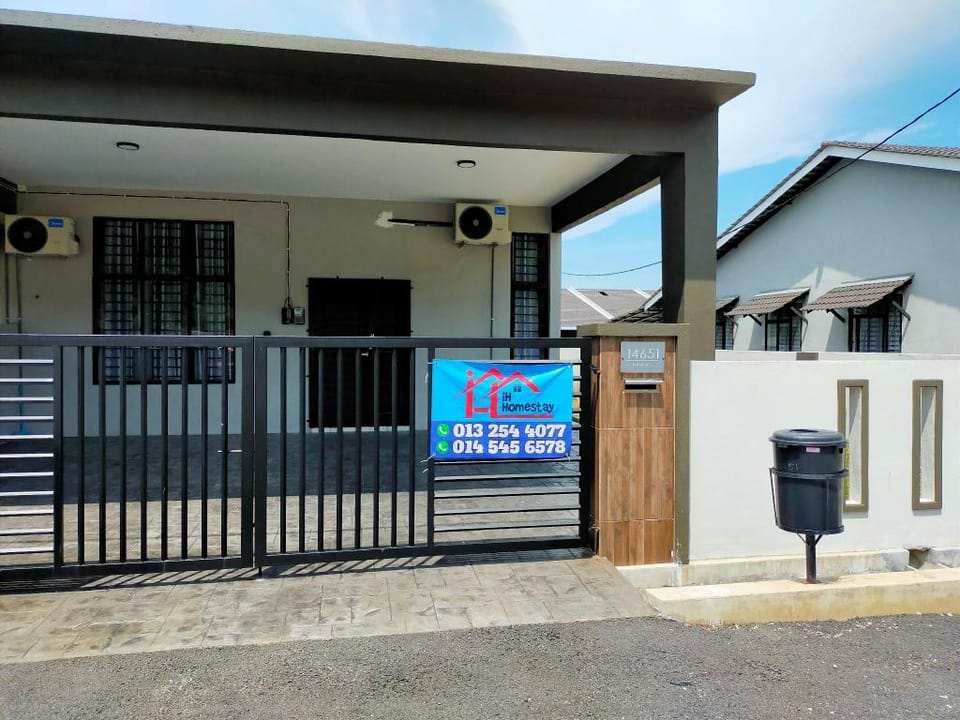 IH Homestay Kijal Vacation rental in Terengganu, Malaysia