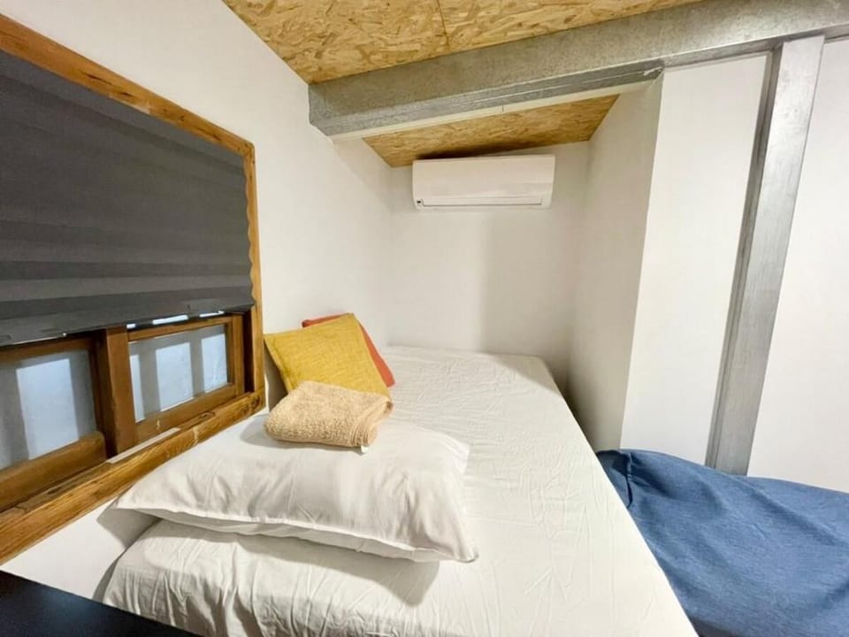 Glow Shared Bathroom 月租/需詢問日期/近交流道/近尚順廣場 Vacation rental in Taiwan, Province of China