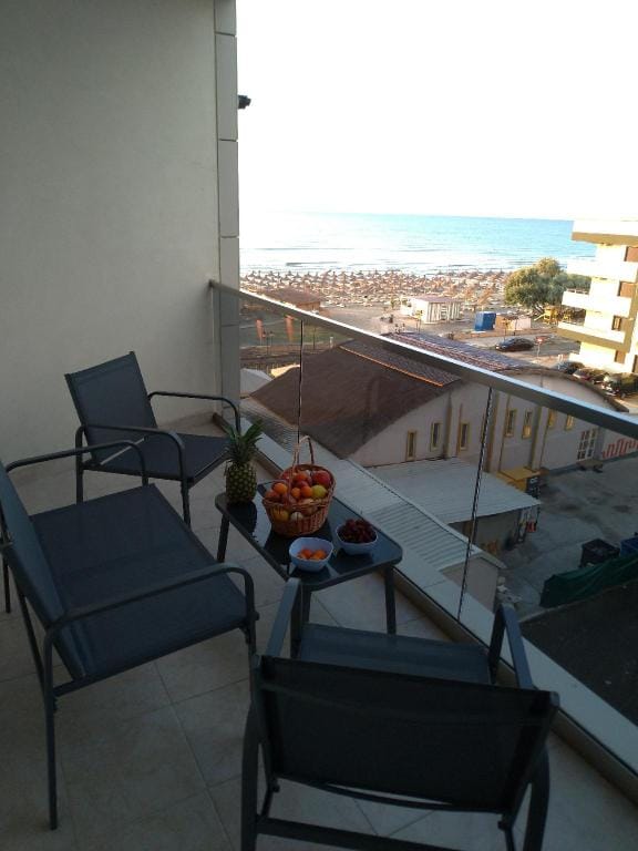 Apartment on the beach, max 4+1 persons. Apartment in Constanța County