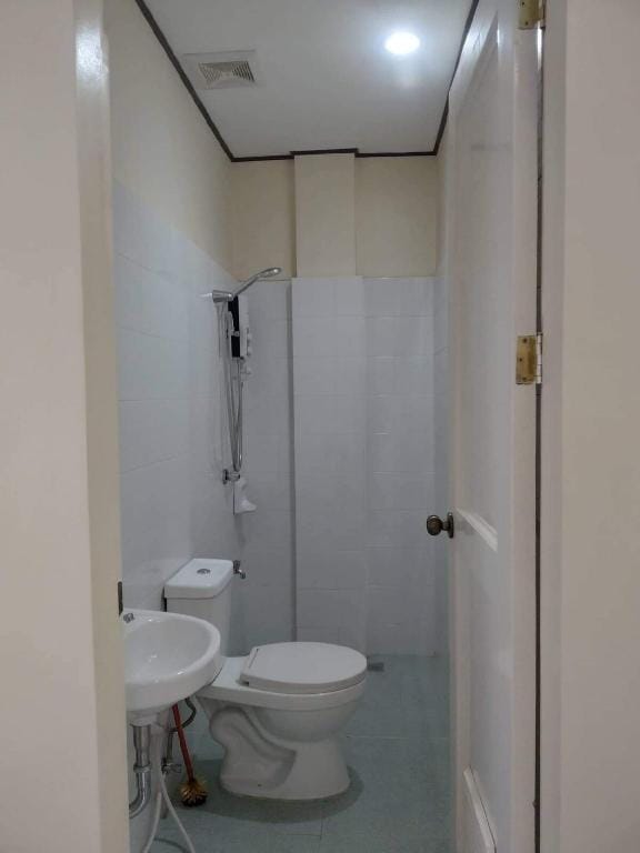 Maya Homes 3-Bedroom in Valencia, Negros Oriental Apartment in Dumaguete