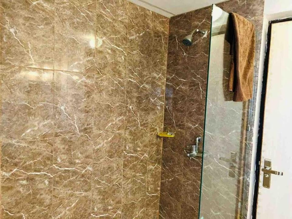 Galaxy - One Bhk suites by Noida Suites Vacation rental in Noida