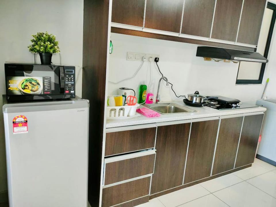 JB Southkey Mosaic Midvalley 2 Queen Bed Apartment in Johor Bahru