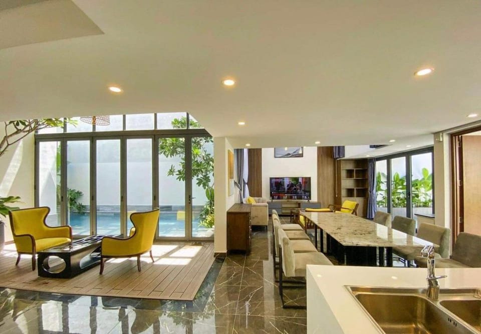 Peaceful Villa. Pool and Bida available!!! Villa in Da Nang