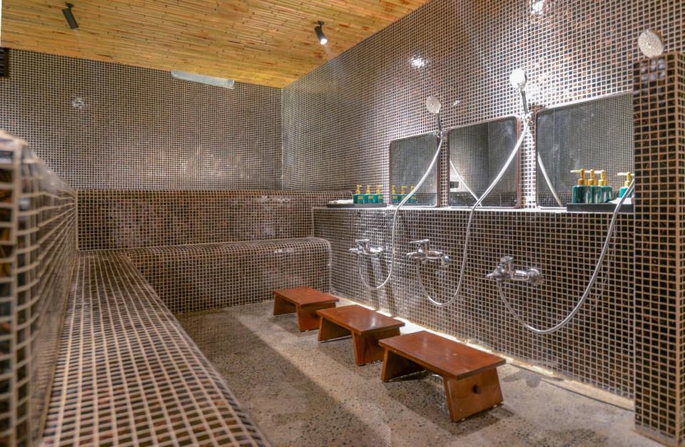 Romantics Hotel for Couple Apartment in Laos