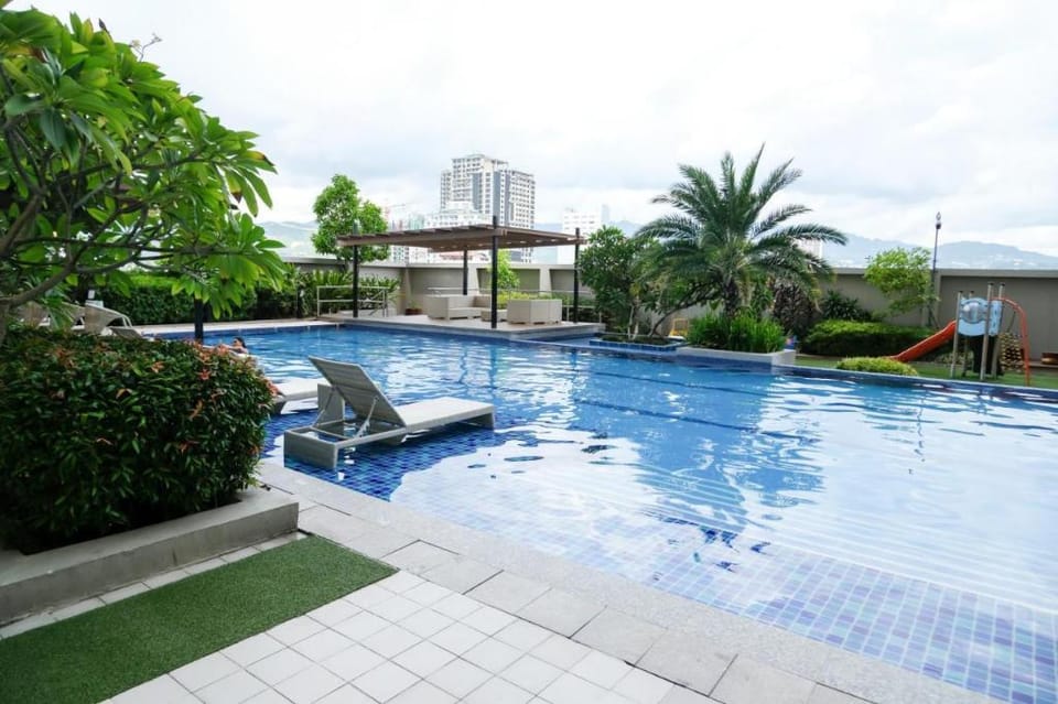 EZENIEL'S PLACE HORIZON 101 CONDOMINIUM Cebu City Apartment in Lapu-Lapu City