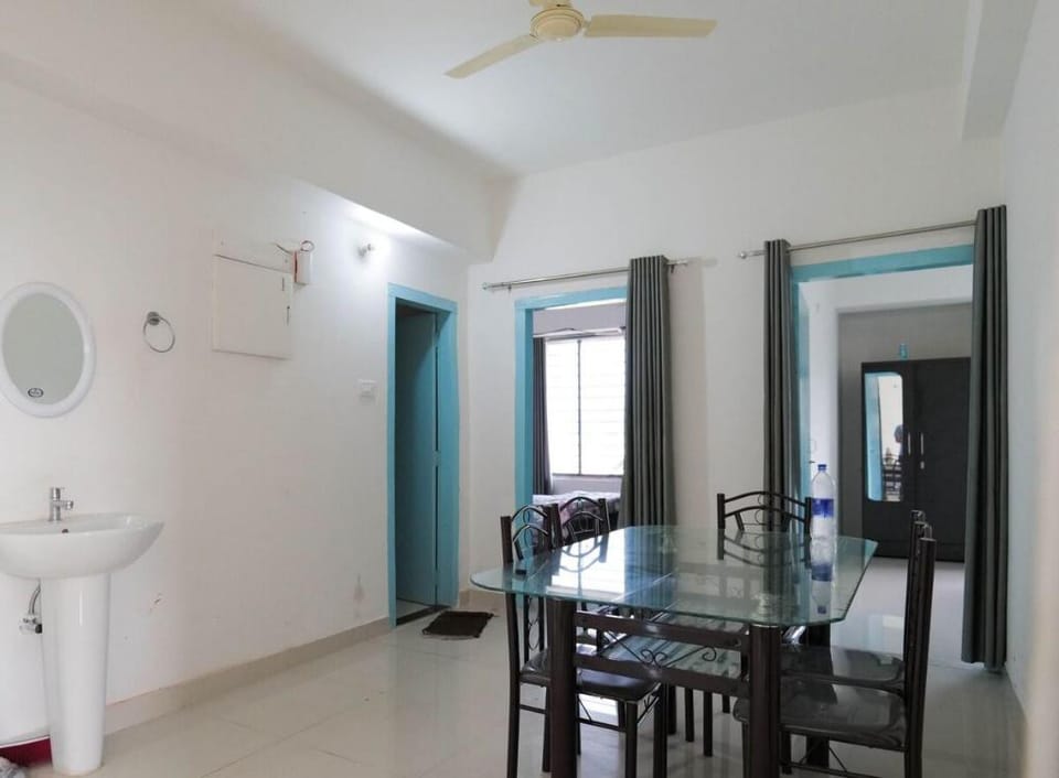 Lovely 2 bedroom with beautiful window view. Apartment in Bangladesh