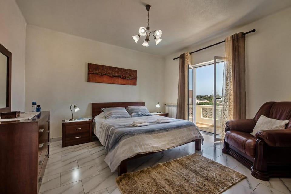 Villa Miguel with private pool and games rooms Vacation rental in Carvoeiro