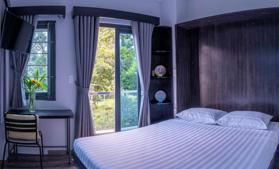 Brand New Cozy Home wBalcony @ ❤ of Saigon En Apartment in Ho Chi Minh City