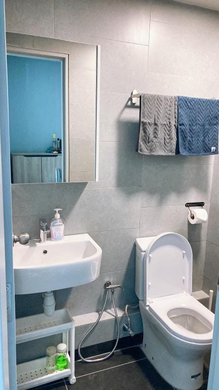 Mango house-Seaview/FreeWifi/Latex/Biggest unit@JQ Apartment in Kota Kinabalu