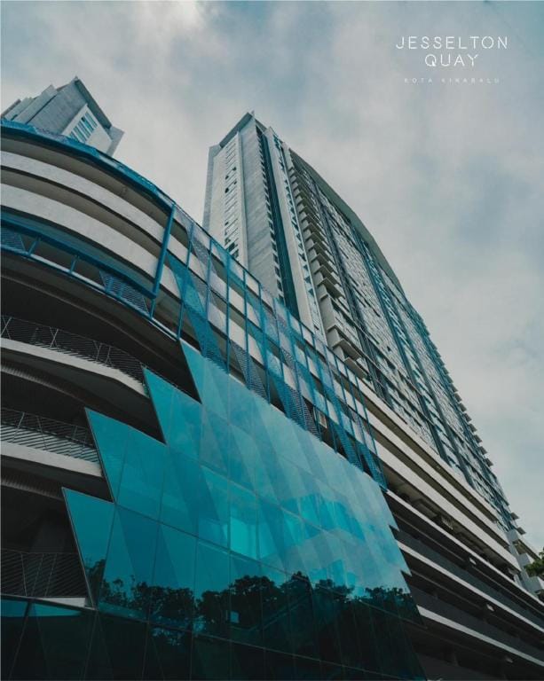 Mango house-Seaview/FreeWifi/Latex/Biggest unit@JQ Apartment in Kota Kinabalu