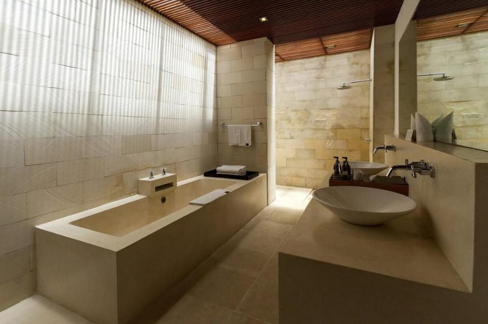 Cozy 2BDR Villa with Private Pool in Seminyak Villa in Kuta