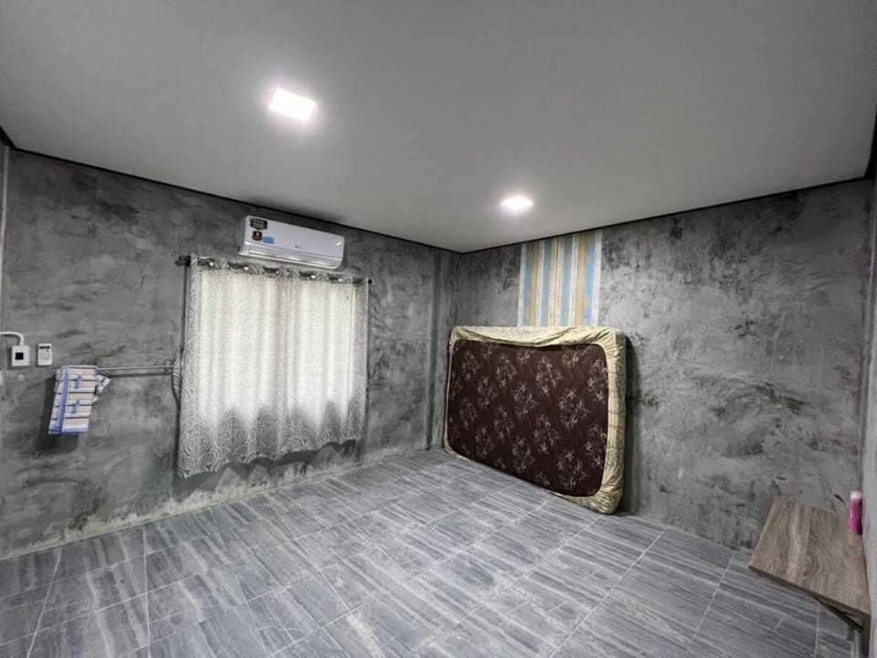 BaanSuanAhku บ้านสวนอากู๋ นายายอาม Vacation rental in Thailand