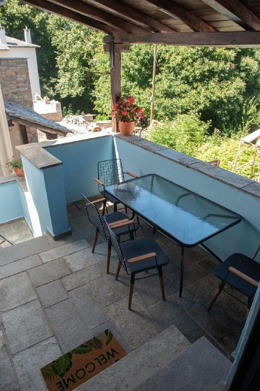 Dandy Villas Tsagkarada Sky Blue Pansy | Jacuzzi Villa in Magnesia Prefecture, Greece