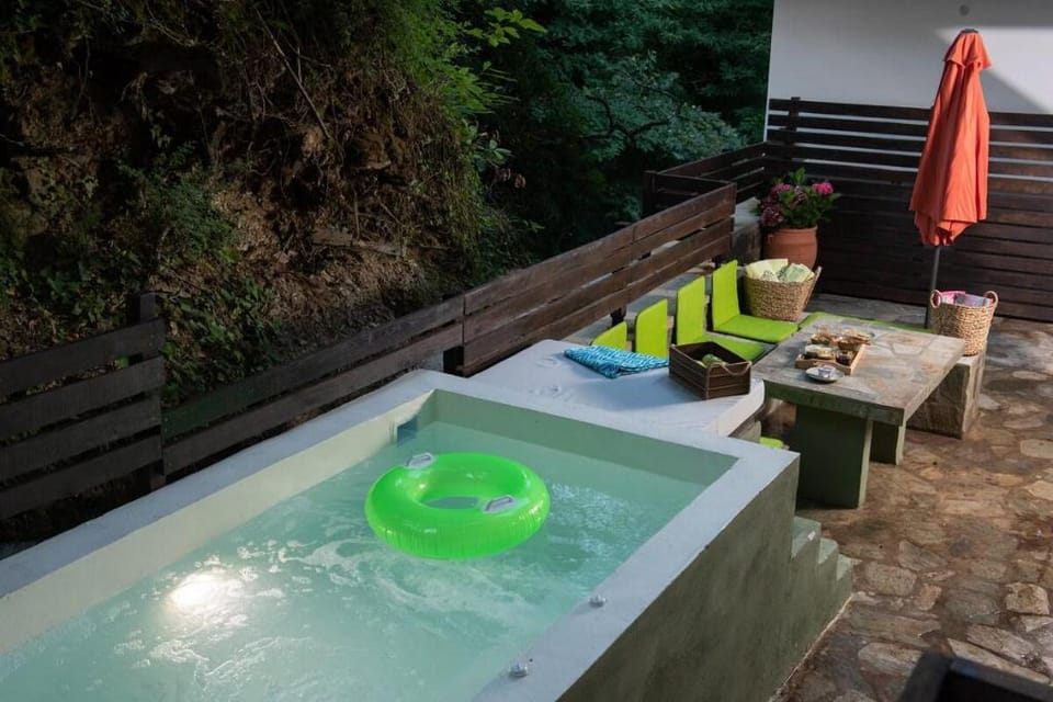 DandyVillas Tsagkarada|Sweet Green Apple|Mini Pool Vacation rental in Magnesia Prefecture, Greece