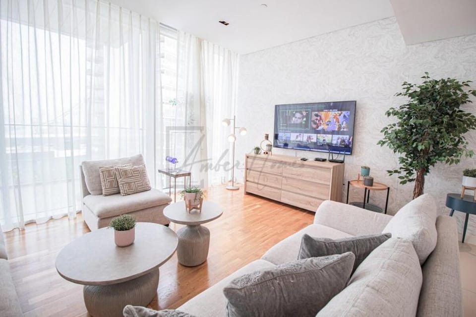 Stunning 3-BR Apartment in front of Ain Dubai Apartment in Dubai