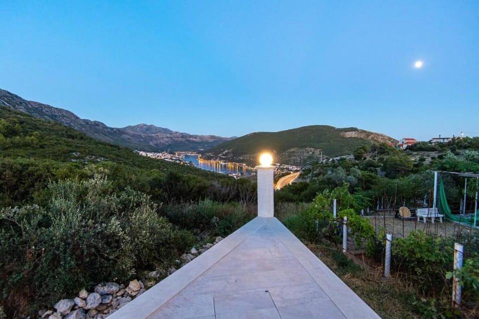 BuenaVista Apartments Vacation rental in Dubrovnik-Neretva County