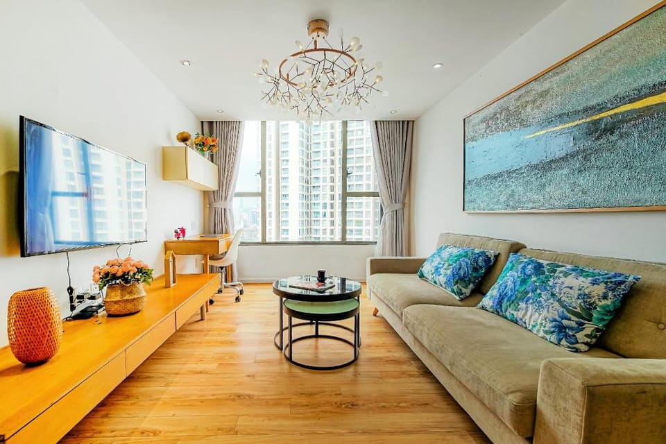 COZY 2-BR APART❤FREE Pool&Gym and CENTRAL location Apartment in Ho Chi Minh City