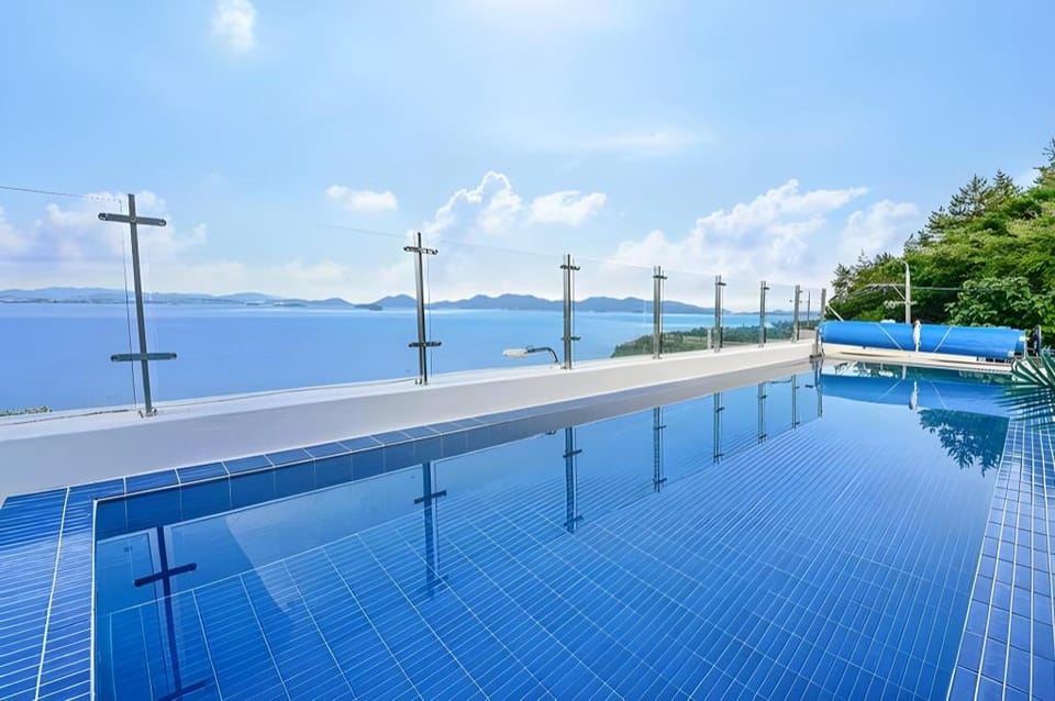 Belle poolvilla Bed and Breakfast in South Korea