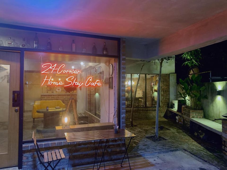 Twenty four shades of grey  Vacation rental in Malacca