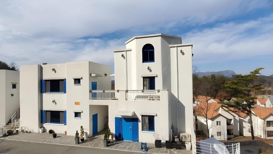 Damyang Santorini Pension 5dong Bed and Breakfast in South Korea