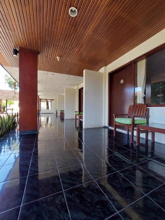 Private room, perfect for group or backpackers Apartment in East Java