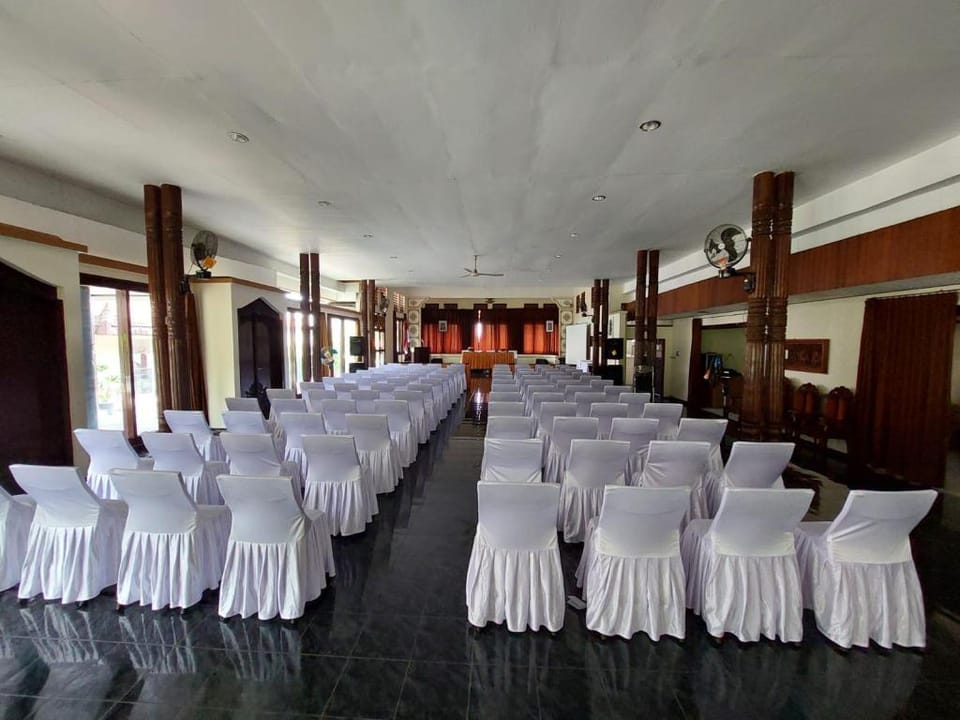 Private room, perfect for group or backpackers Apartment in East Java