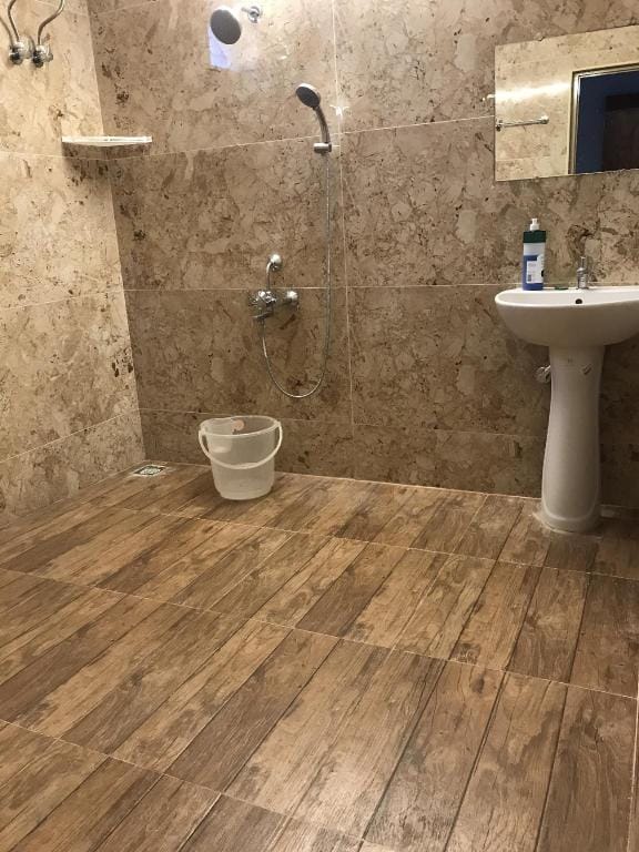 Chennai Ecr Sea shore town panaiyur Villa in Chennai