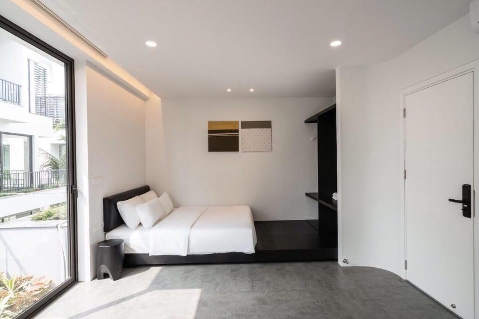 Flamingo Dai Lai Villa 5bedrooms AC Heat, Elevator Villa in Laos
