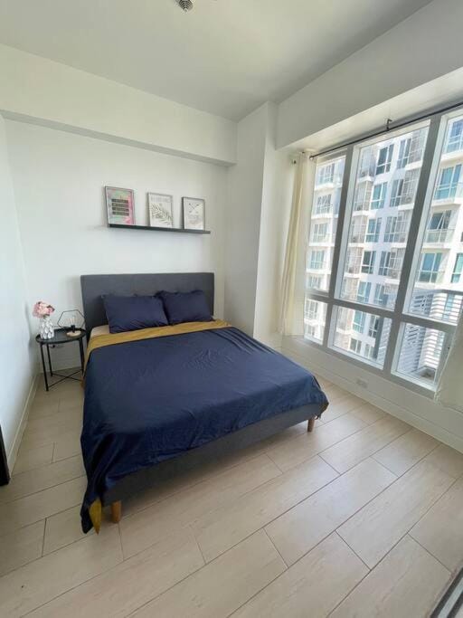High-end luxurious condo with impressive sea view Vacation rental in Lapu-Lapu City