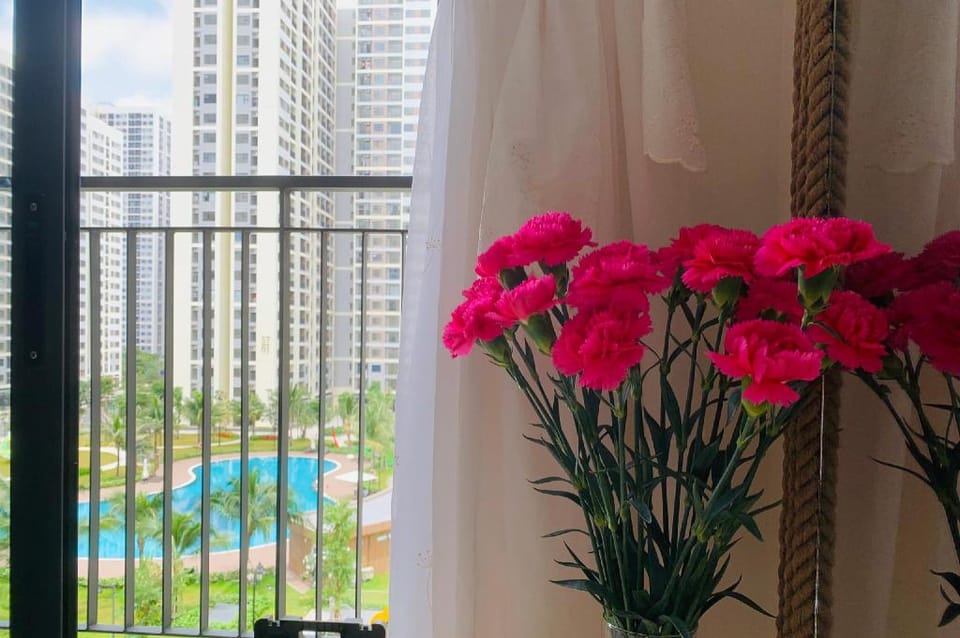 Vinhome Holidays Studio. Queen bed. Apartment in Ho Chi Minh City