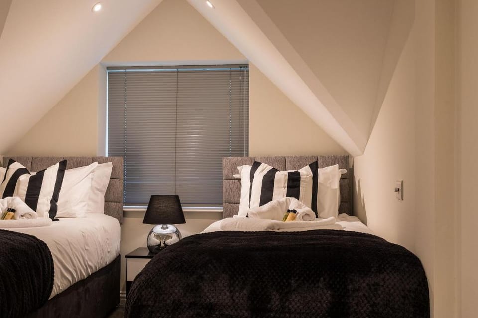 Garland Penthouse Apartment in Redhill
