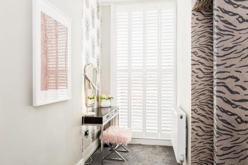 L-Spa Boutique Apartments - Deluxe two bedroom  Apartment in Royal Leamington Spa