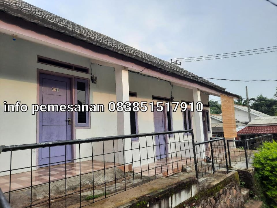 Tiga-tiga homestay Anyer Villa in Indonesia