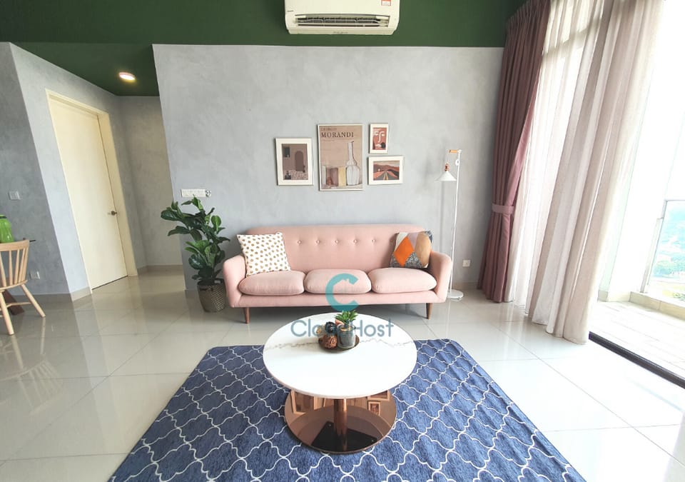 Conezion 11 | 3BR 6pax Balcony next to IOI City Mall Putrajaya Apartment in Putrajaya