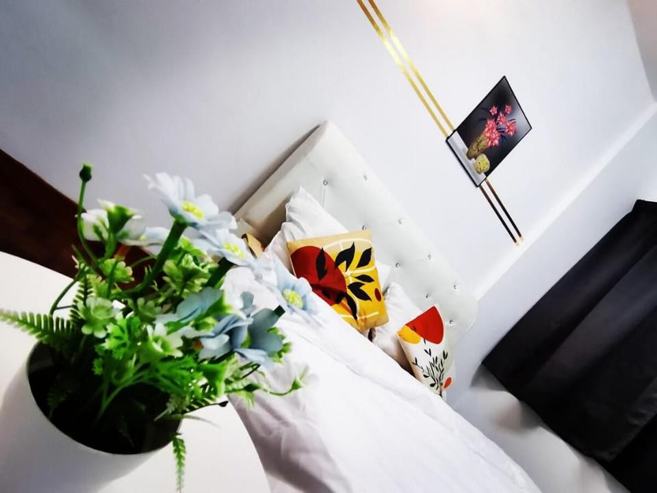 JO-RUMah Cozy | Modern | 3 Bedroom georgetown WIFI Apartment in George Town